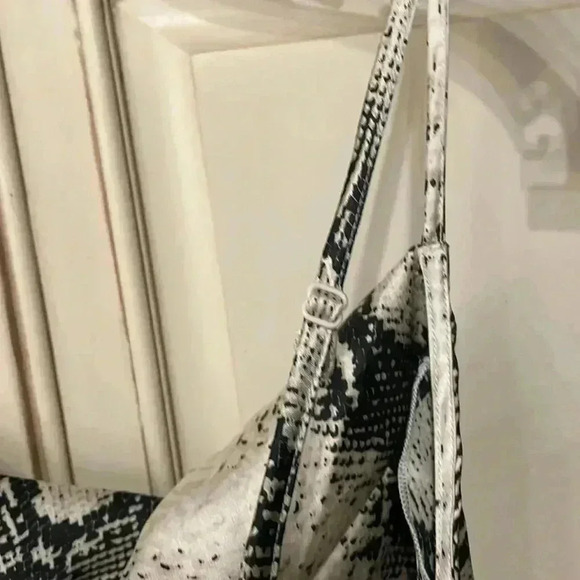 NWT Snake skin pattern camisole dress, satin, size Small - Picture 4 of 7